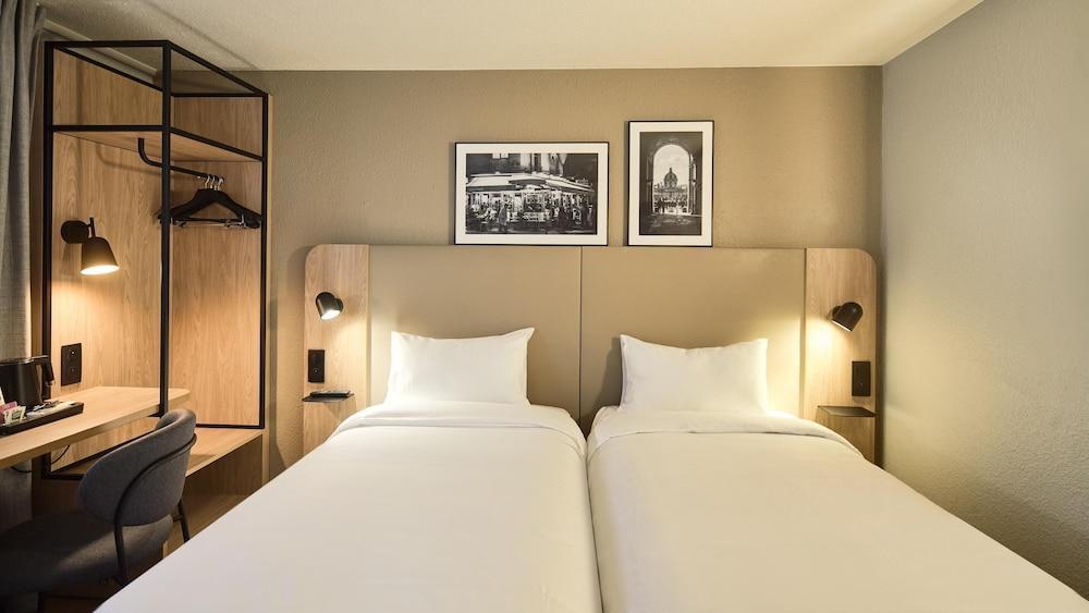 Campanile Paris Est - Bobigny Room Type - Standard Room, 2 Twin Beds