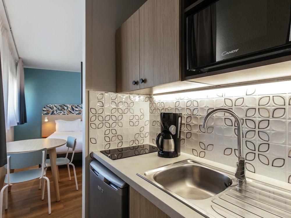 Aparthotel Adagio Access Paris la Villette - Tap to explore photos