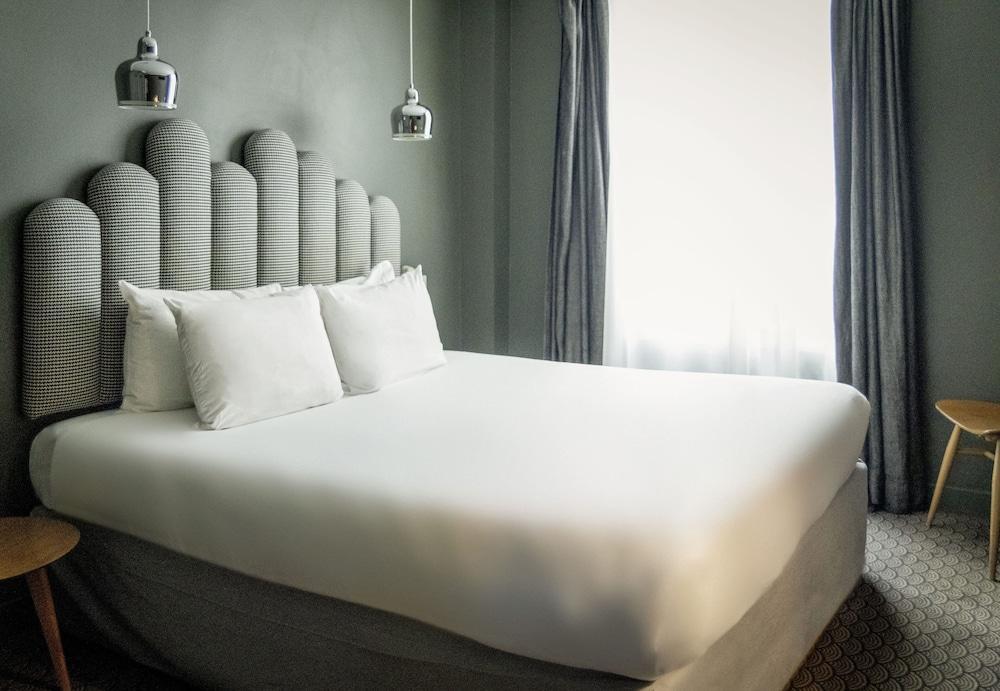 Hotel Paradis Room Type - Superior Double Room Hotel Paradis Room Type - Superior Double Room