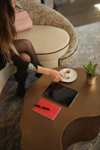 Hôtel Le Derby Alma by Inwood Hotels - Tap to explore photos