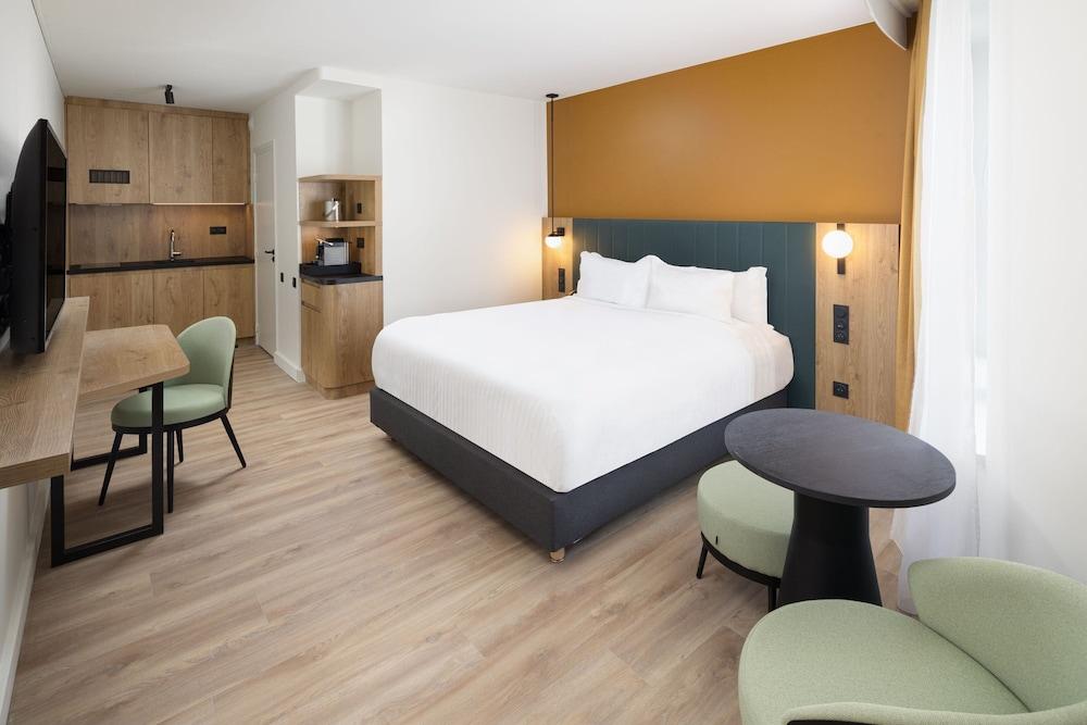 Residence Inn by Marriott Paris Didot Montparnasse - Tap to explore photos