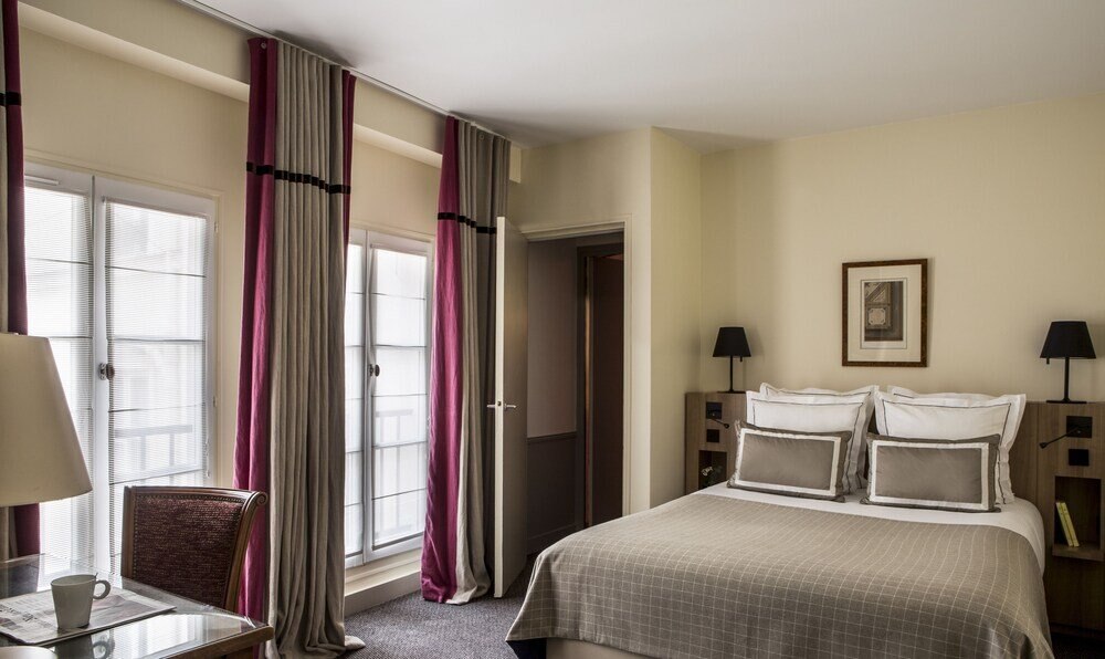 Hôtel de la Place du Louvre Room Type - Superior Courtyard Room