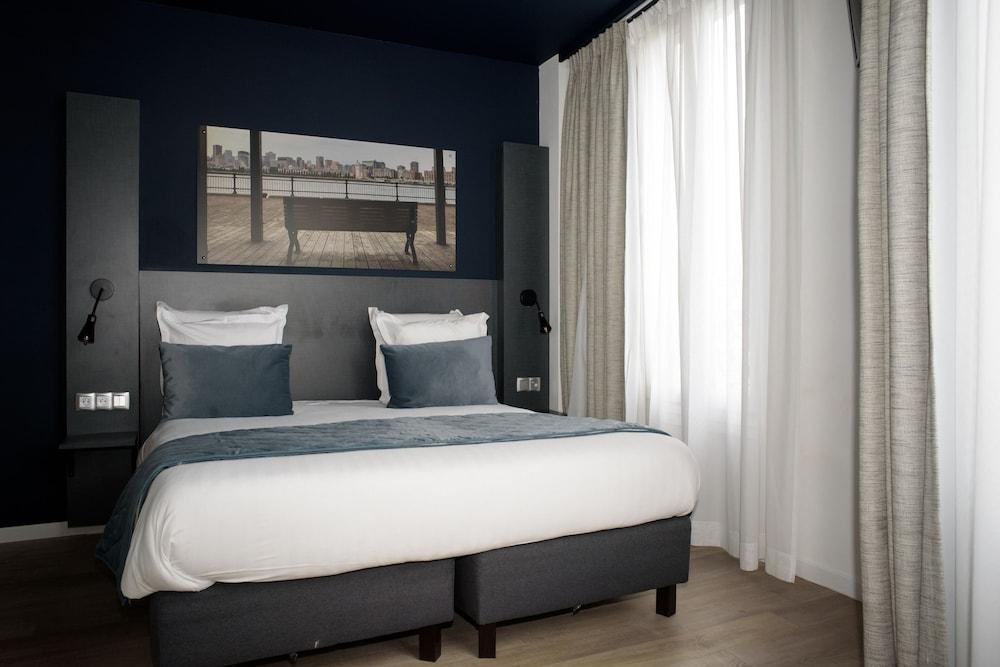 Hôtel des Arts Bastille Room Type - Double Room (Lit King)