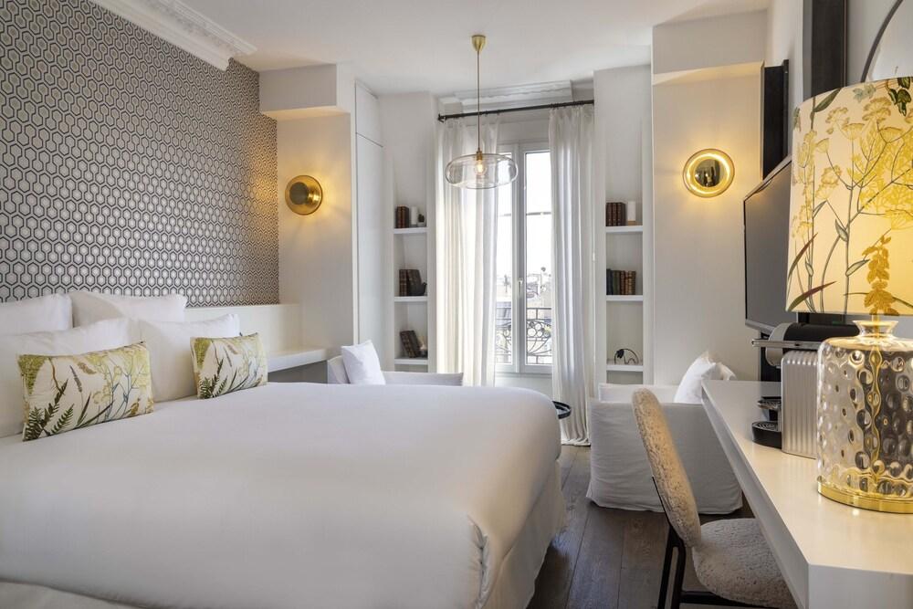 Hôtel de Banville Room Type - Deluxe Room, 1 Queen Bed Hôtel de Banville Room Type - Deluxe Room, 1 Queen Bed