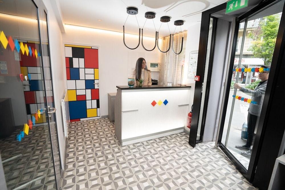 هوتل دو مونت دوري