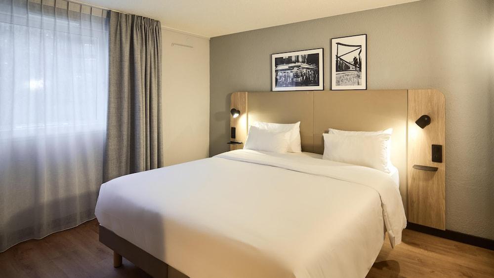 Campanile PARIS SUD - Porte d'Italie Room Type - Superior Room, 1 King Bed