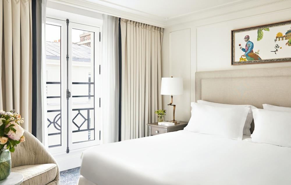 Hôtel du Louvre, in The Unbound Collection by Hyatt Room Type - Deluxe Room