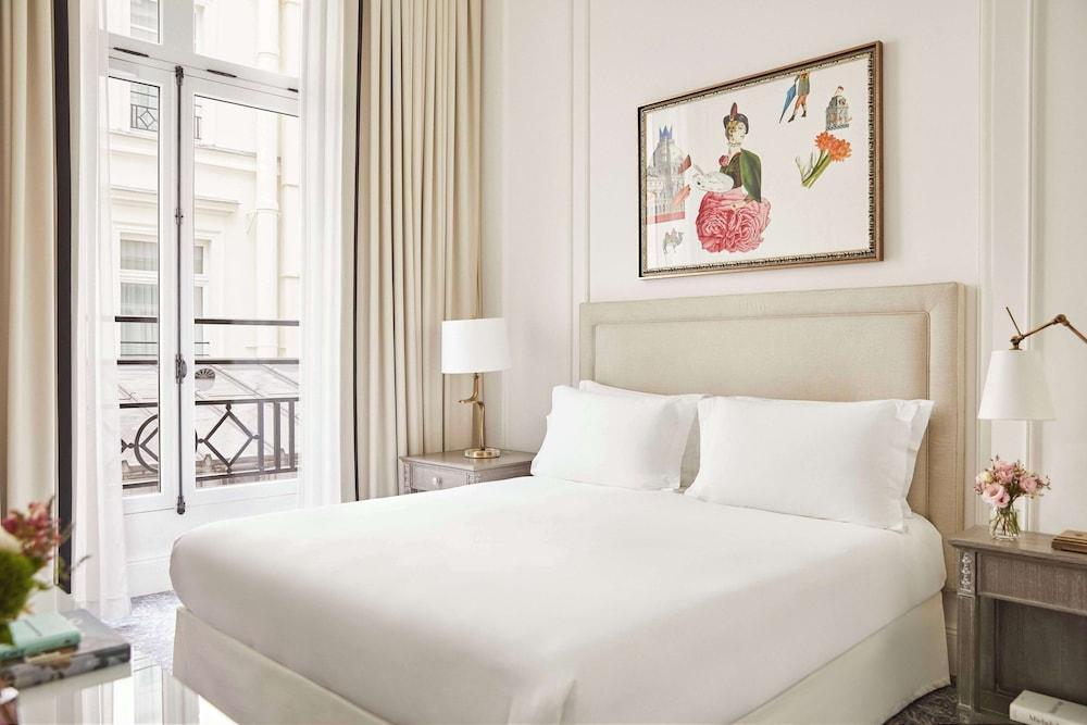 Hôtel du Louvre, in The Unbound Collection by Hyatt Room Type - Room