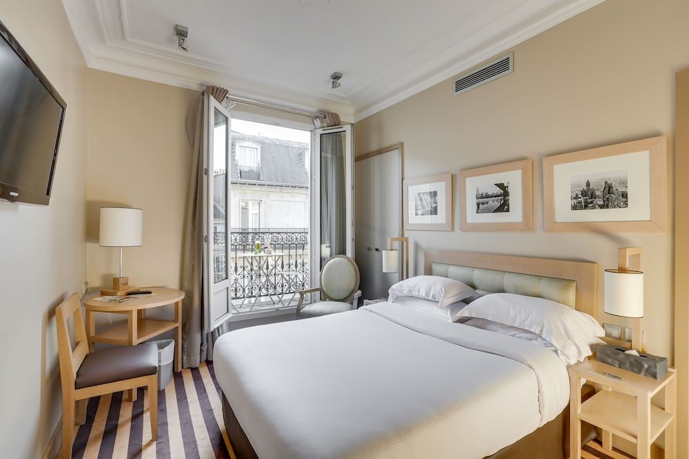 Hotel Duret Room Type - Classic Double Room