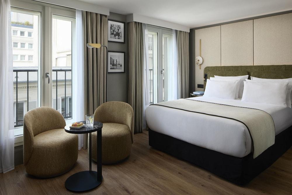 NH Collection Paris Ponthieu Champs-Élysées Room Type - Deluxe Room