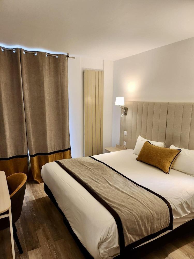 Hotel Derby Eiffel Room Type - Superior Double Room
