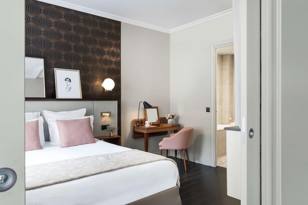 Best Western Plus La Demeure Room Type - Junior Suite, 1 King Bed, Non Smoking (with Sofabed)