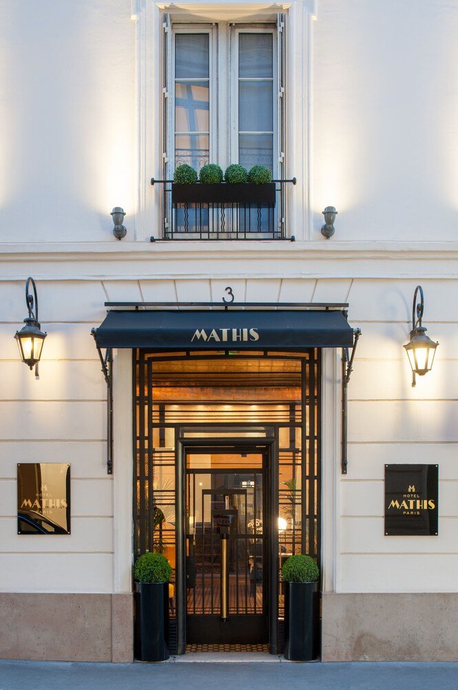 Hôtel Mathis - Tap to explore photos