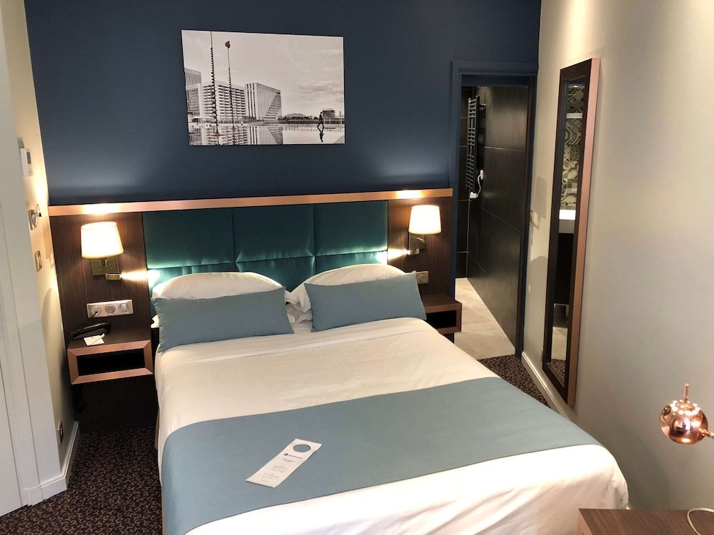 Best Western Empire Elysees Room Type - Classic Room, 1 Double Bed