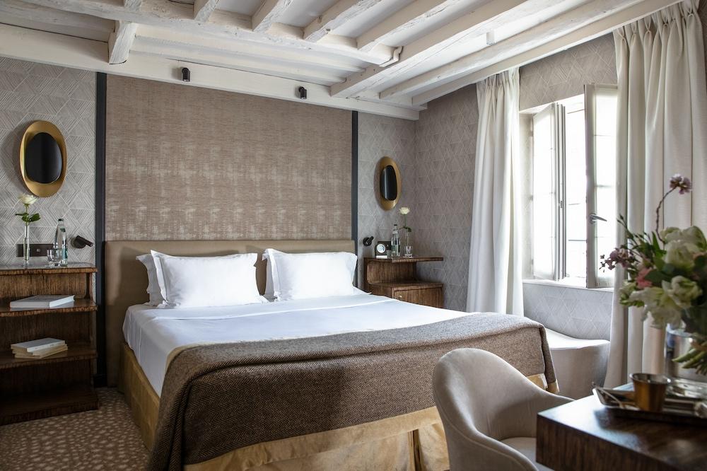 Esprit Saint-Germain Room Type - Superior Club