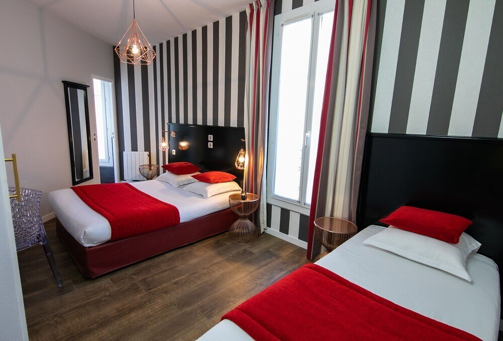 Eiffel Villa Garibaldi Room Type - Triple Room