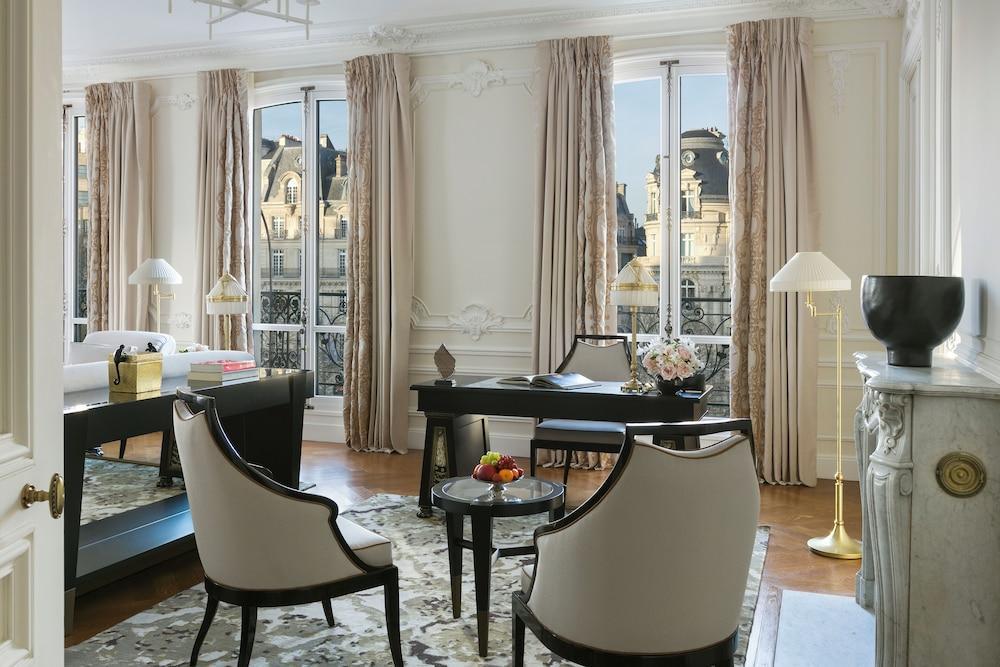 Hôtel Fouquet's Paris - Tap to explore photos
