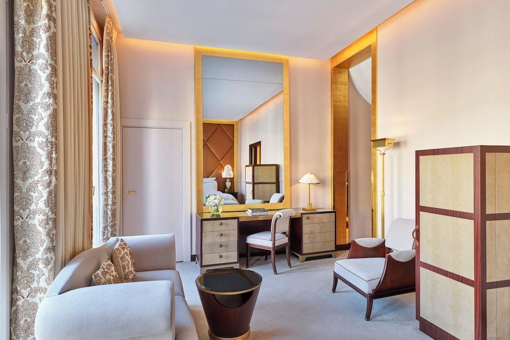 Hôtel Fouquet's Paris Room Type - Junior Suite (Prestige, Champs Elysees) Hôtel Fouquet's Paris Room Type - Junior Suite (Prestige, Champs Elysees)