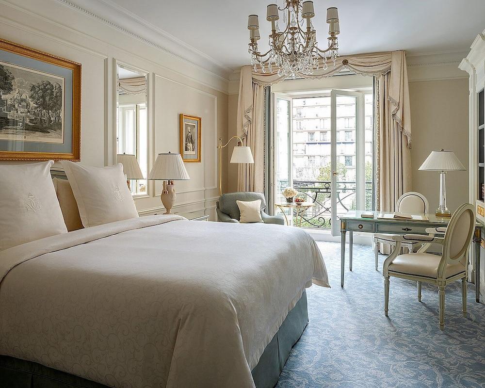 Four Seasons Hotel George V Room Type - Deluxe Room, 2 Twin Beds, Non Smoking Four Seasons Hotel George V Room Type - Deluxe Room, 2 Twin Beds, Non Smoking