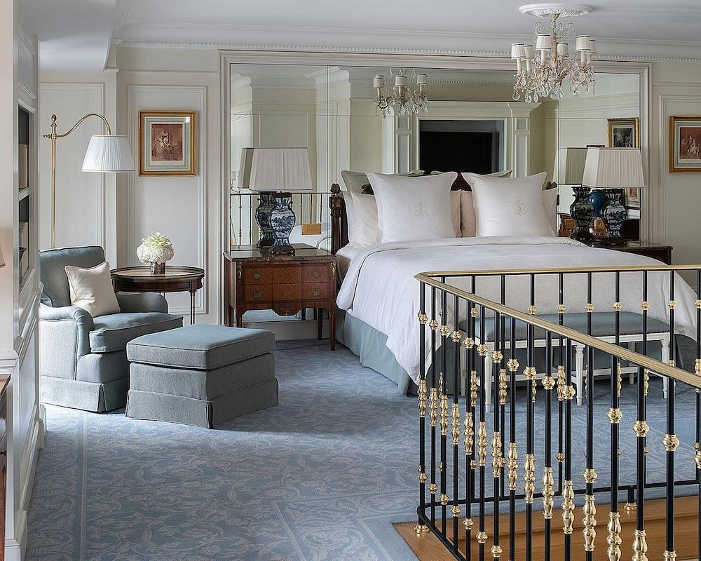 Four Seasons Hotel George V Room Type - Suite, 1 King Bed, City View (Duplex)