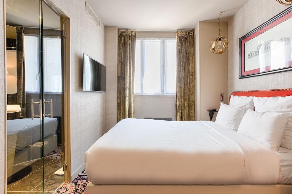 New Hotel République Room Type - Petite Chambre Classique - Maison Albert New Hotel République Room Type - Petite Chambre Classique - Maison Albert