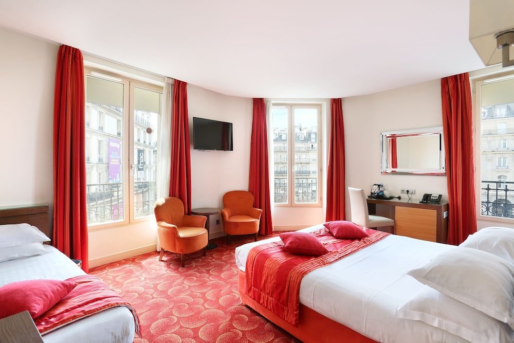 Le Grand Hotel de Normandie Room Type - Triple Room Le Grand Hotel de Normandie Room Type - Triple Room