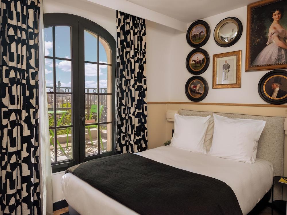 Solly Hôtel Paris Room Type - Standard Double Room, Balcony, City View (Cosy)