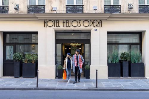 Hôtel Hélios Opéra - Tap to explore photos