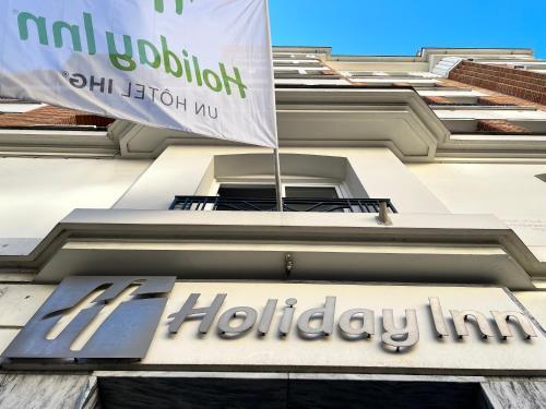 Holiday Inn Paris - Auteuil - Tap to explore photos