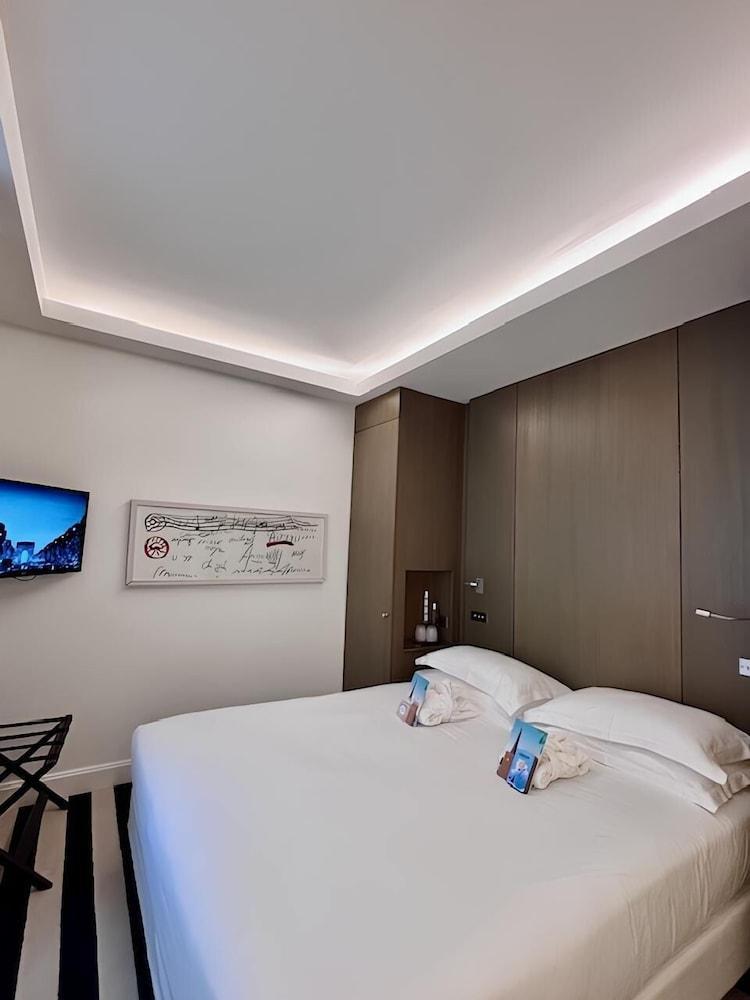 Hotel Le A Room Type - Family Room