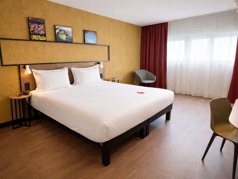 IBIS RUNGIS PARIS ORLY Room Type - Standard Room, 1 Double Bed, Accessible