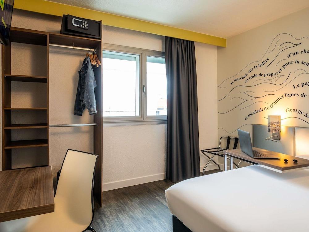 ibis Styles Paris Tolbiac Bibliotheque - Tap to explore photos