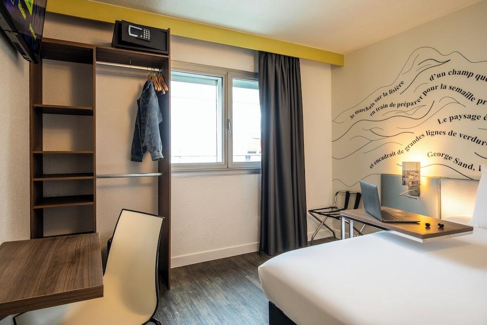 ibis Styles Paris Tolbiac Bibliotheque - Tap to explore photos
