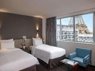 Pullman Paris Tour Eiffel Room Type - Superior Twin Room with Eiffel Tower View
