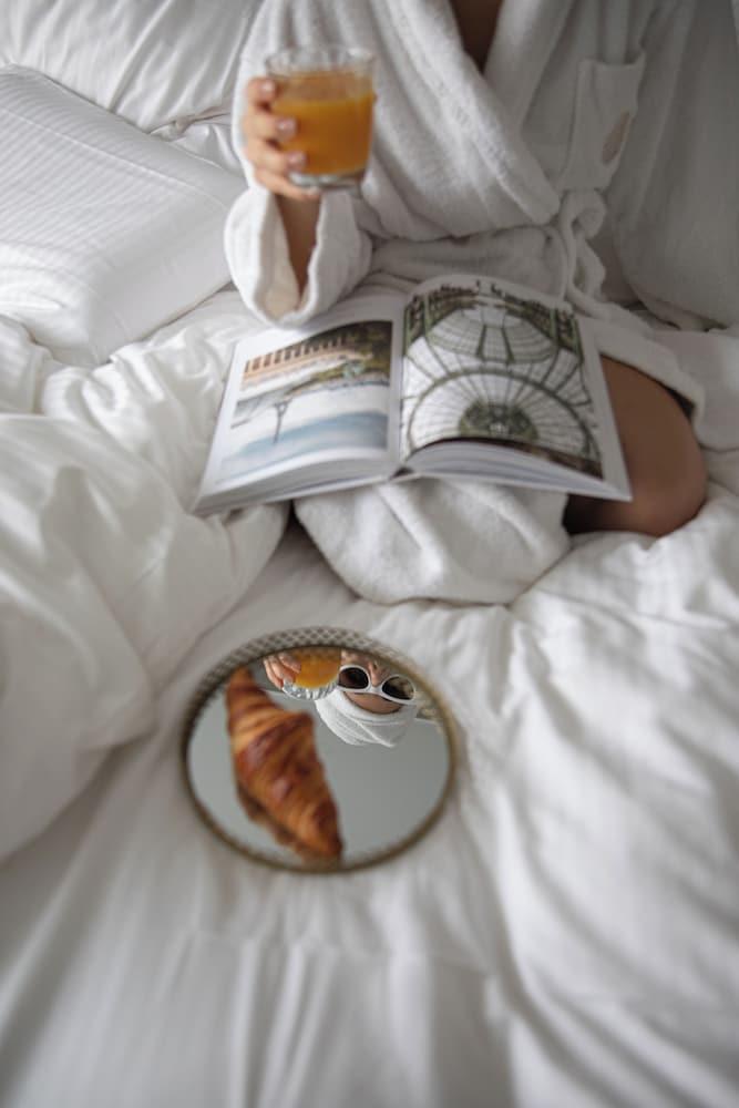 Pullman Paris Tour Eiffel Room Type - Superior Room, 2 Twin Beds (High Floor, Eiffel Tower View)