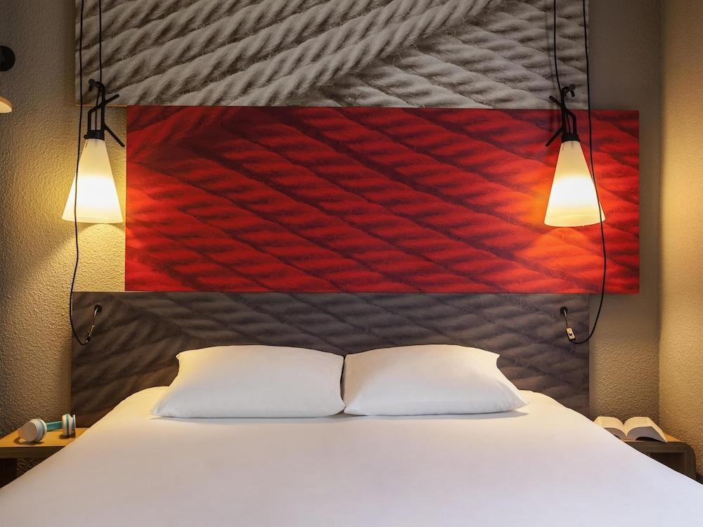 ibis Paris Gare De L'est Tgv Room Type - Standard Room with 1 double bed