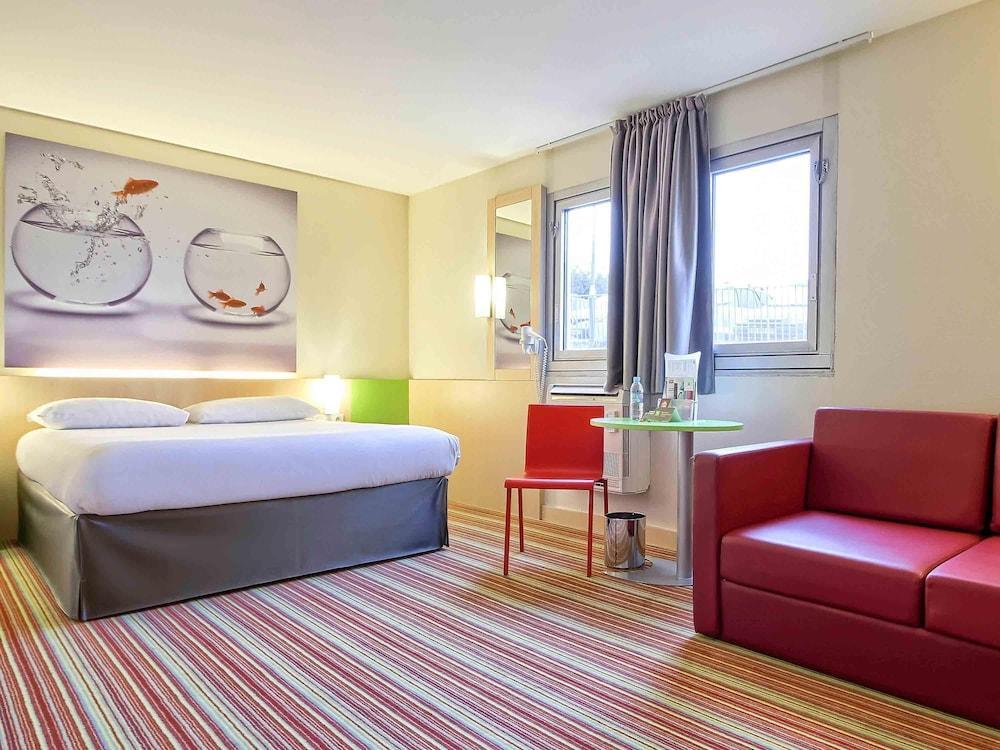 ibis Styles Paris Roissy CDG Room Type - Family Suite, Multiple Beds (Standard)