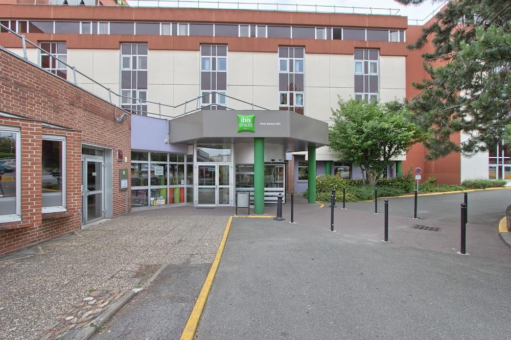 ibis Styles Paris Roissy CDG - Tap to explore photos