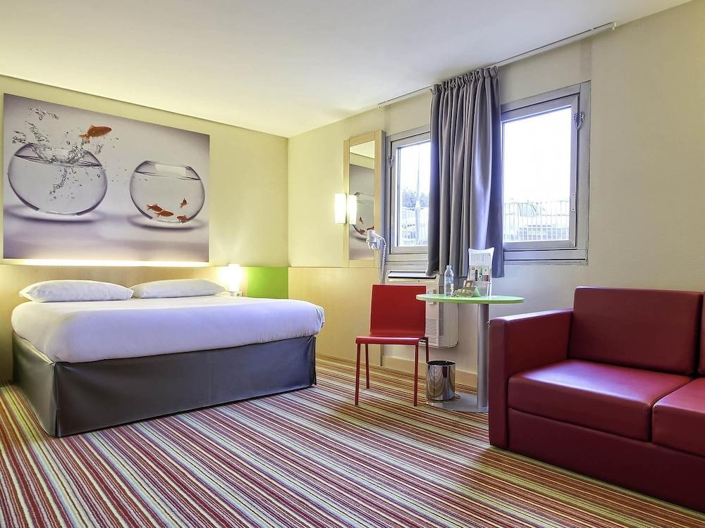 ibis Styles Paris Roissy CDG Room Type - Family Suite, Multiple Beds (Standard)