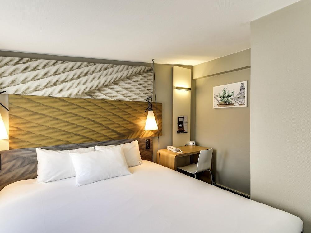 Ibis Paris Grands Boulevards Opera 9th - Tap to explore photos