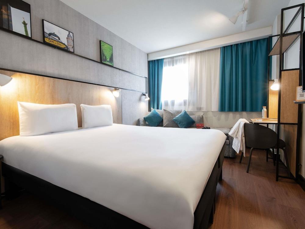 ibis Paris Gare de Lyon Diderot 12eme Room Type - Triple Room (1 Double Bed and 1 Single Sofa Bed) ibis Paris Gare de Lyon Diderot 12eme Room Type - Triple Room (1 Double Bed and 1 Single Sofa Bed)