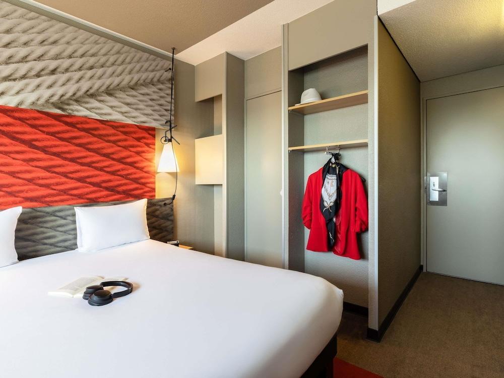 ibis Paris Porte De Montreuil Room Type - Standard Room with 1 double bed