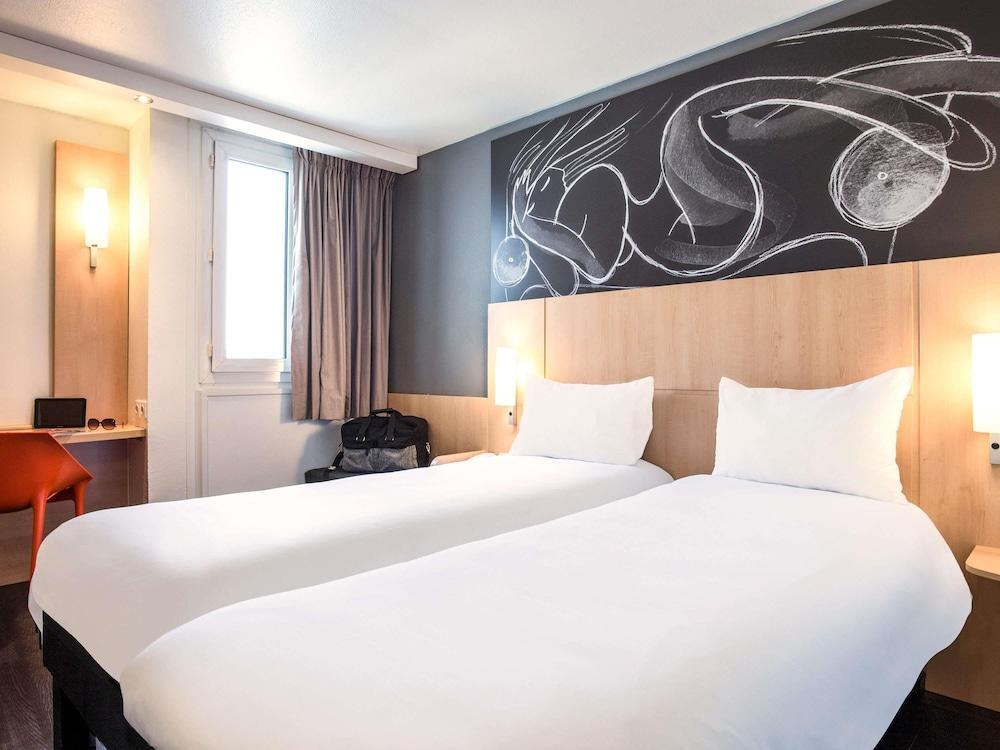 ibis Saint-Denis Stade Ouest Room Type - Standard Room, 2 Twin Beds
