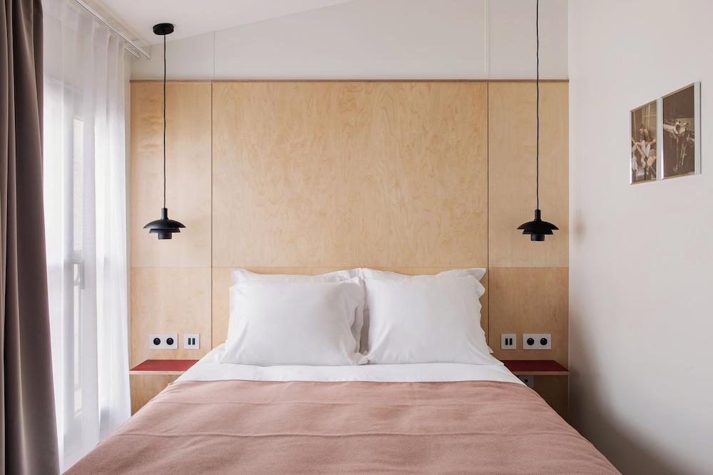 New Hotel Opera Room Type - Classic  Room