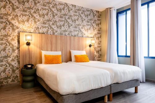 Hotel Kyriad Paris 10 Canal Saint Martin Room Type - Twin Room