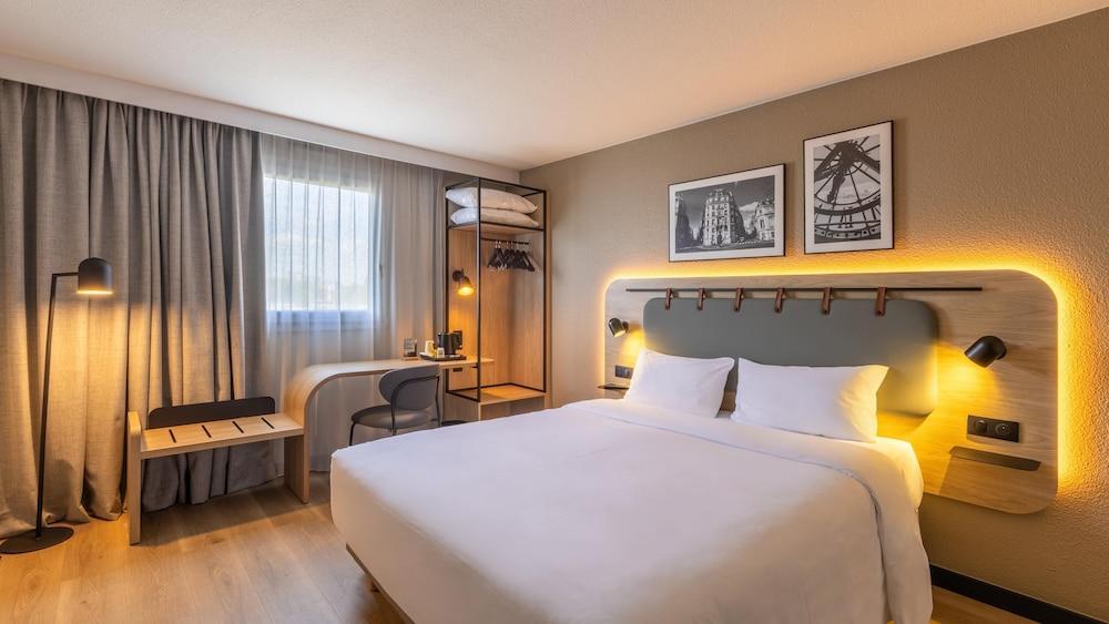 Campanile PRIME - Le Blanc Mesnil Room Type - Standard Room, 1 Queen Bed