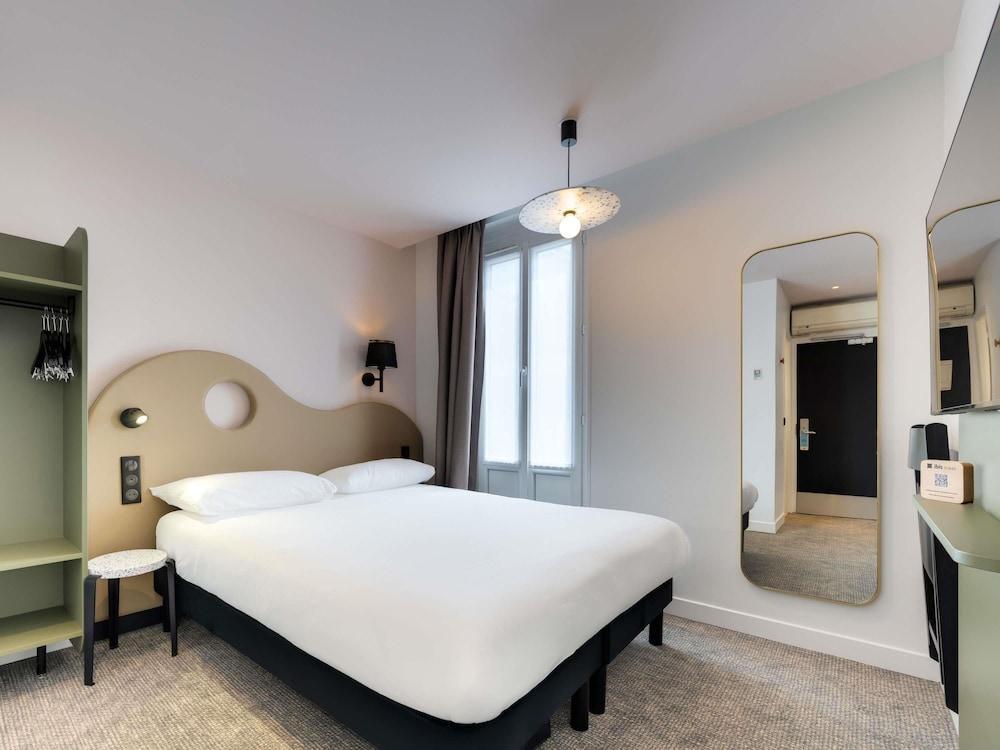 ibis Styles Paris Cadet Lafayette Room Type - Standard Double Room, 1 Double Bed