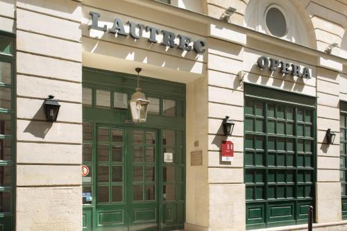 Lautrec Opera - Tap to explore photos