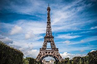 The Originals City, Hôtel Lecourbe, Paris Tour Eiffel - Tap to explore photos