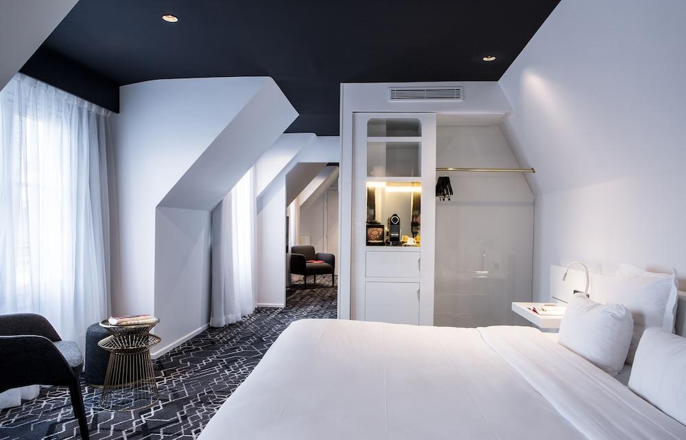 Le General Hotel - Tap to explore photos